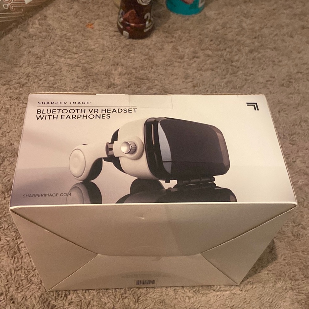 Bluetooth VR headset with earphones for smartphone